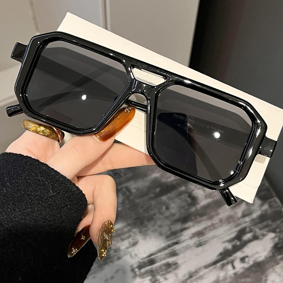 New Retro Square Double Beam S - Uv Resin review and price