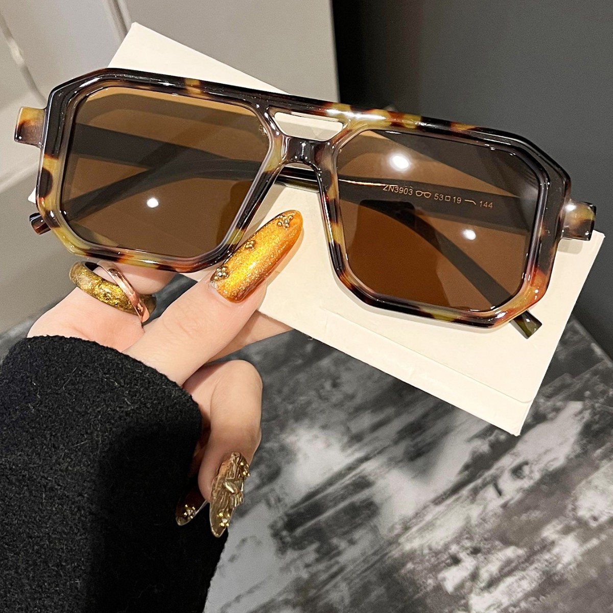 New Retro Square Double Beam S - Uv Resin review and price
